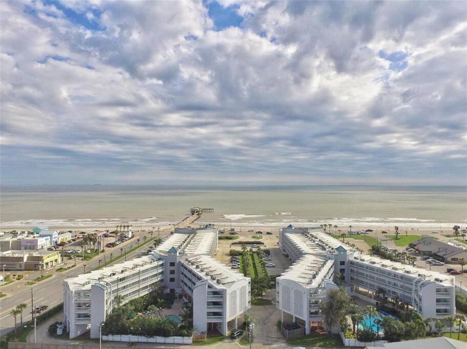 Gypsea Blu Beach Condo Steps To The Beach Galveston Exterior foto